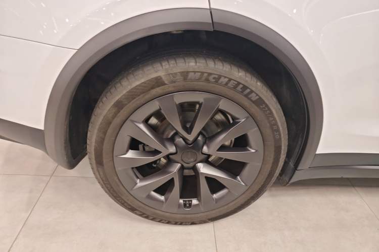 Used Tesla Model X 2023 Dual-Motor All-Wheel-Drive Version Right Rear Wheel Hub