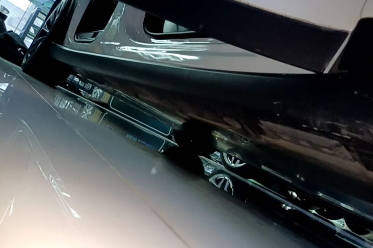 Used Tesla Model X 2023 Dual-Motor All-Wheel-Drive Version Right Side Sill