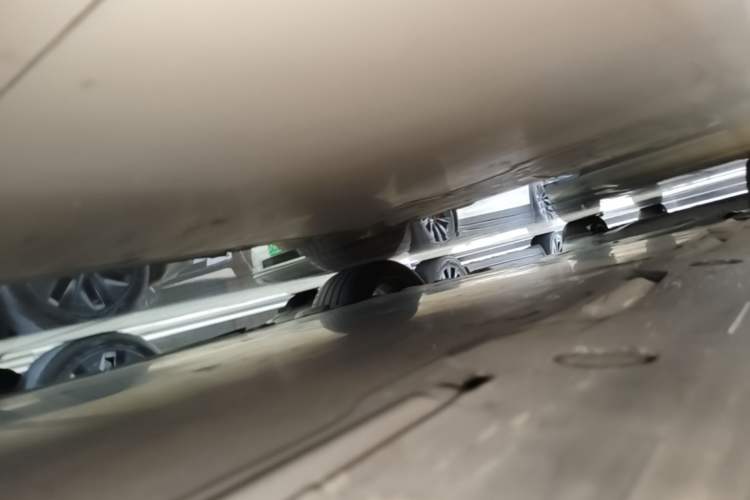 Used Tesla Model X 2023 Dual-Motor All-Wheel-Drive Version Right Side Sill