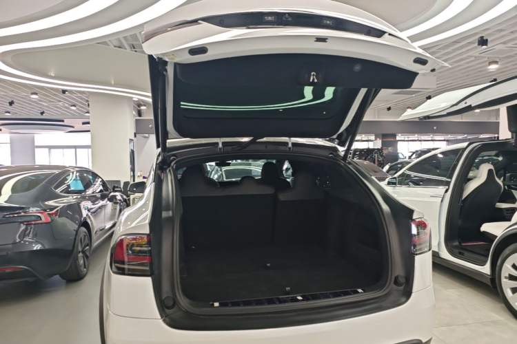 Used Tesla Model X 2023 Dual-Motor All-Wheel-Drive Version Trunk