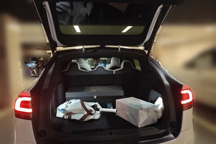 Used Tesla Model X 2023 Dual-Motor All-Wheel-Drive Version Trunk