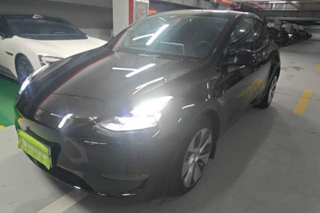 Used Tesla Model Y 2021 Long-Range All-Wheel-Drive Version