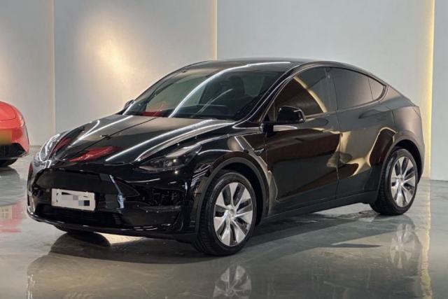 Used Tesla Model Y 2021 Long-Range All-Wheel-Drive Version