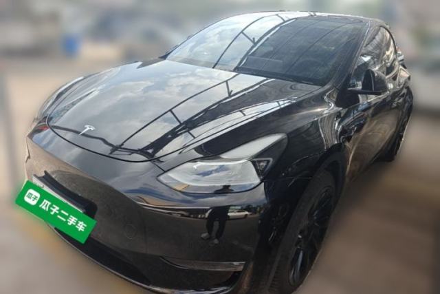 Ojetý Tesla Model Y 2021 Standard Range Rear-Wheel Drive Version