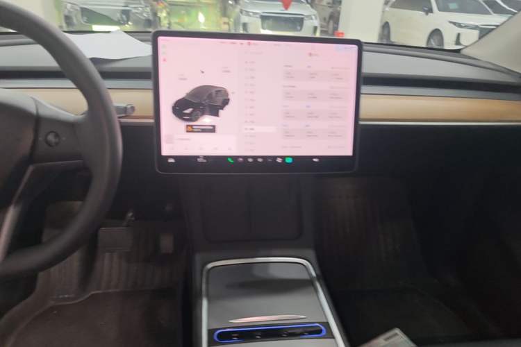 Used Tesla Model Y 2021 Standard Range Rear-Wheel Drive Version Audio And AC Panel