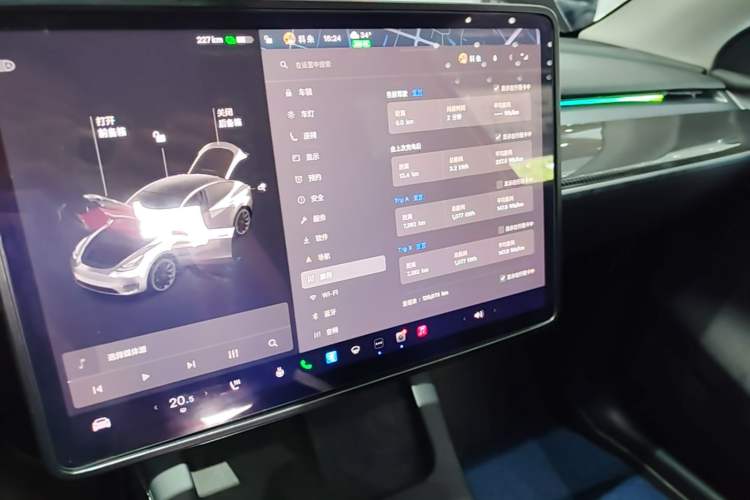 Used Tesla Model Y 2021 Standard Range Rear-Wheel Drive Version Audio And AC Panel
