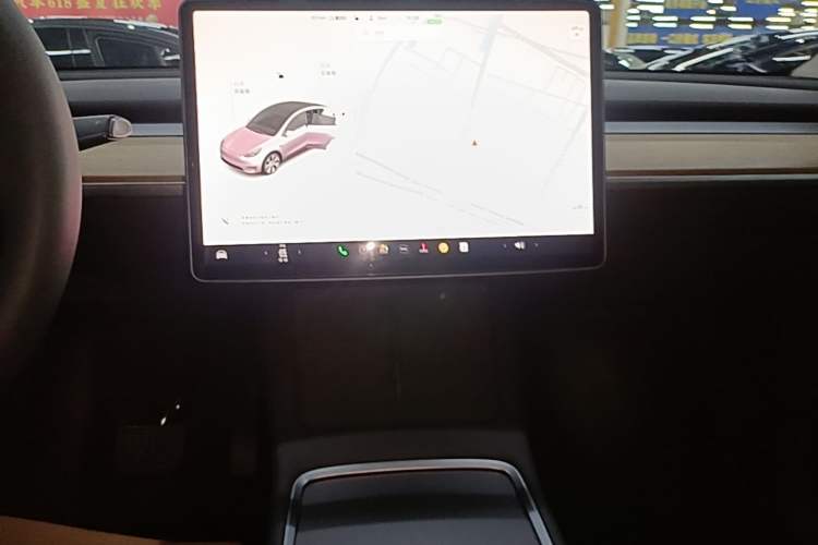 Used Tesla Model Y 2021 Standard Range Rear-Wheel Drive Version Audio And AC Panel