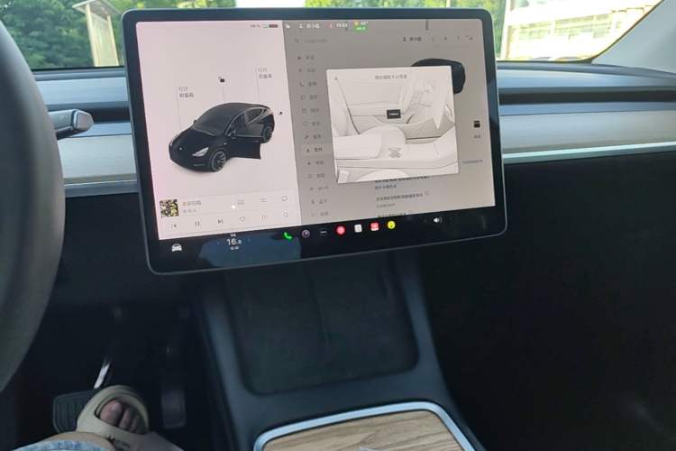 Used Tesla Model Y 2021 Standard Range Rear-Wheel Drive Version Audio And AC Panel
