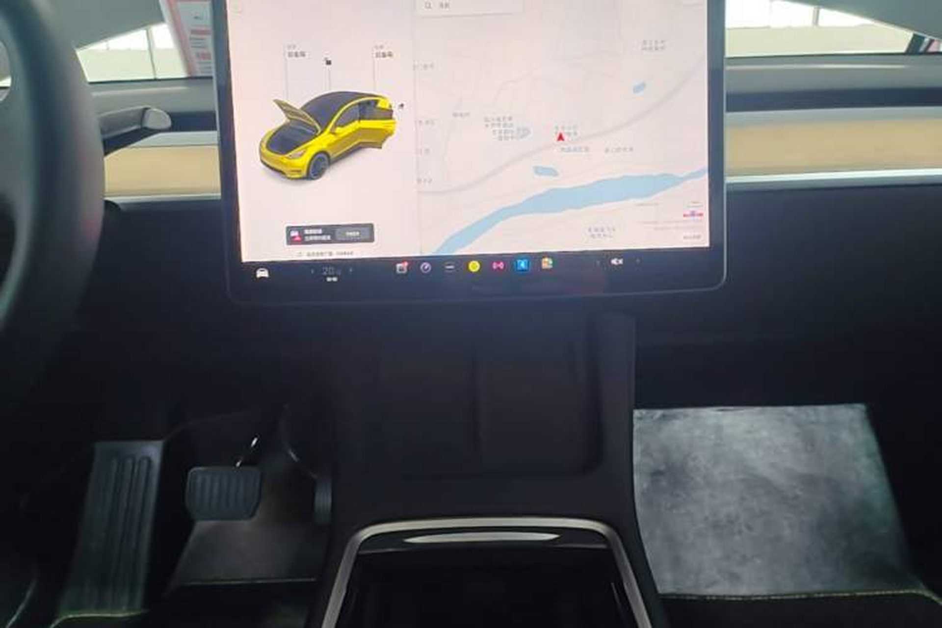 Used Tesla Model Y 2021 Standard Range Rear-Wheel Drive Version Audio And AC Panel