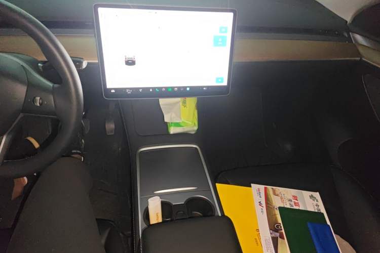 Used Tesla Model Y 2021 Standard Range Rear-Wheel Drive Version Audio And AC Panel