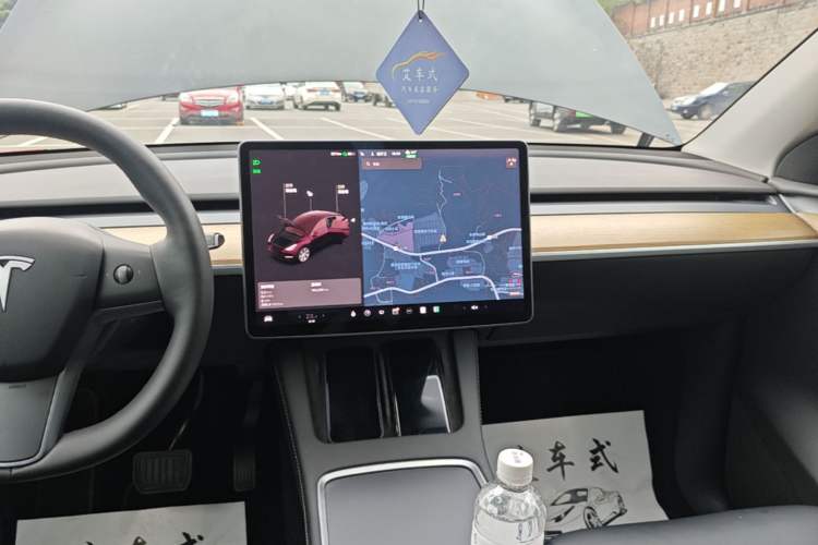 Used Tesla Model Y 2021 Standard Range Rear-Wheel Drive Version Audio And AC Panel