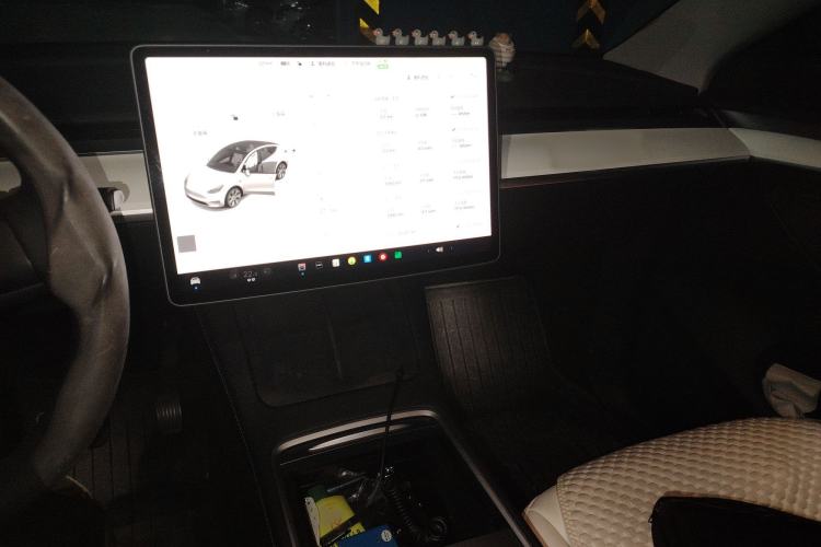 Used Tesla Model Y 2021 Standard Range Rear-Wheel Drive Version Audio And AC Panel