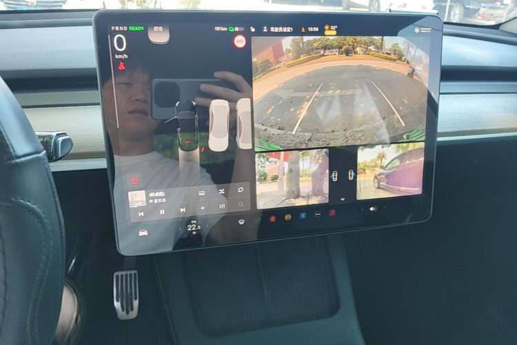 Used Tesla Model Y 2021 Standard Range Rear-Wheel Drive Version Audio And AC Panel