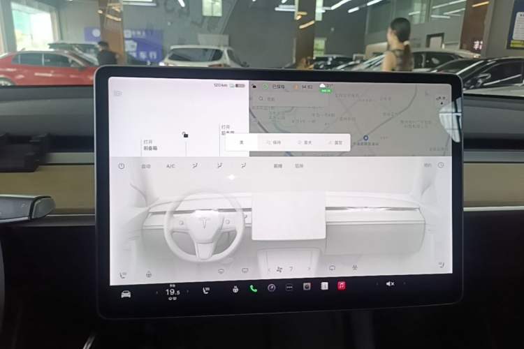 Used Tesla Model Y 2021 Standard Range Rear-Wheel Drive Version Audio And AC Panel