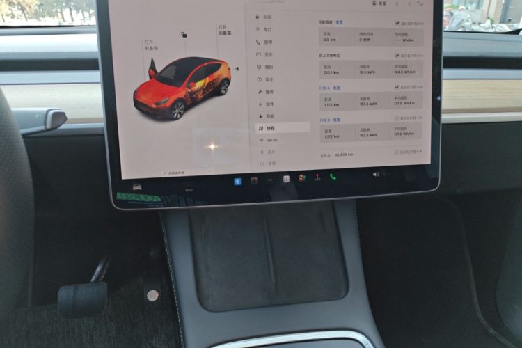 Used Tesla Model Y 2021 Standard Range Rear-Wheel Drive Version Audio And AC Panel