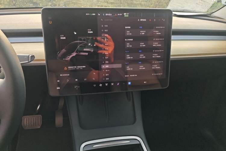 Used Tesla Model Y 2021 Standard Range Rear-Wheel Drive Version Audio And AC Panel