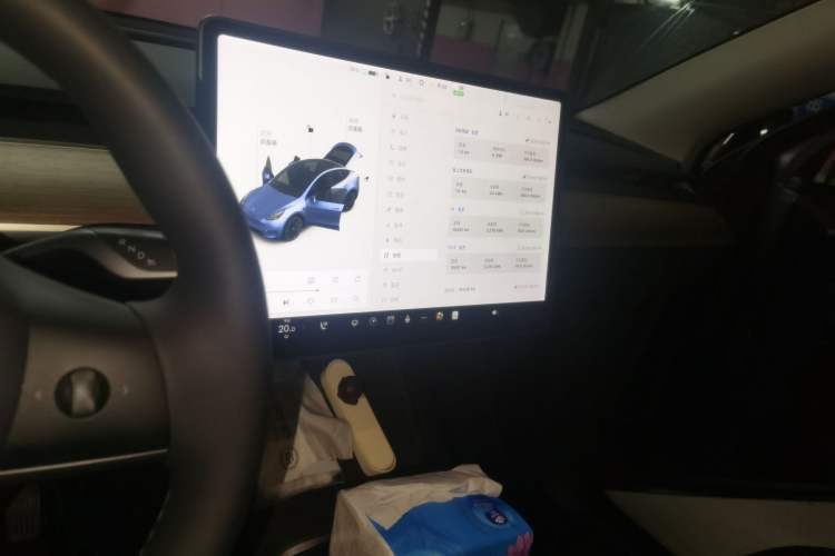Used Tesla Model Y 2021 Standard Range Rear-Wheel Drive Version Audio And AC Panel