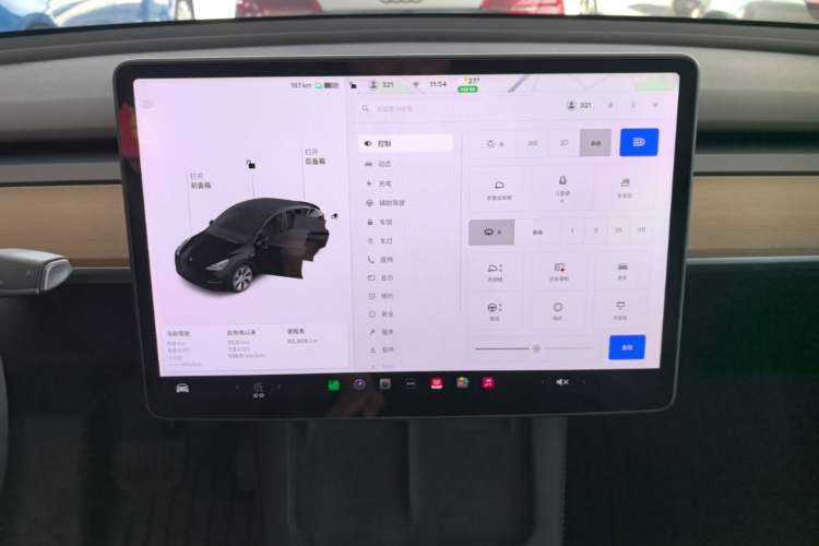 Used Tesla Model Y 2021 Standard Range Rear-Wheel Drive Version Audio And AC Panel