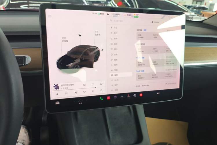 Used Tesla Model Y 2021 Standard Range Rear-Wheel Drive Version Audio And AC Panel