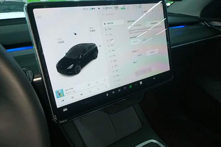 Used Tesla Model Y 2021 Standard Range Rear-Wheel Drive Version Audio And AC Panel