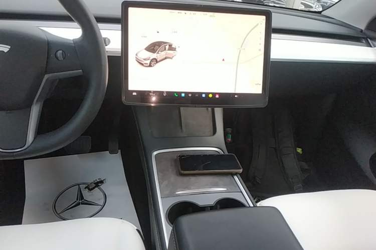 Used Tesla Model Y 2021 Standard Range Rear-Wheel Drive Version Audio And AC Panel