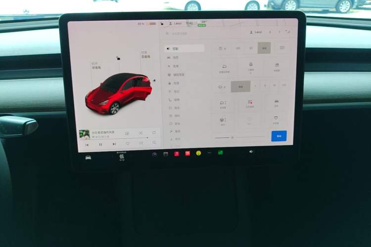 Used Tesla Model Y 2021 Long-Range All-Wheel-Drive Version 3D7 Audio And AC Panel