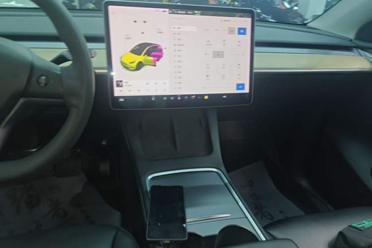 Used Tesla Model Y 2021 Standard Range Rear-Wheel Drive Version Audio And AC Panel