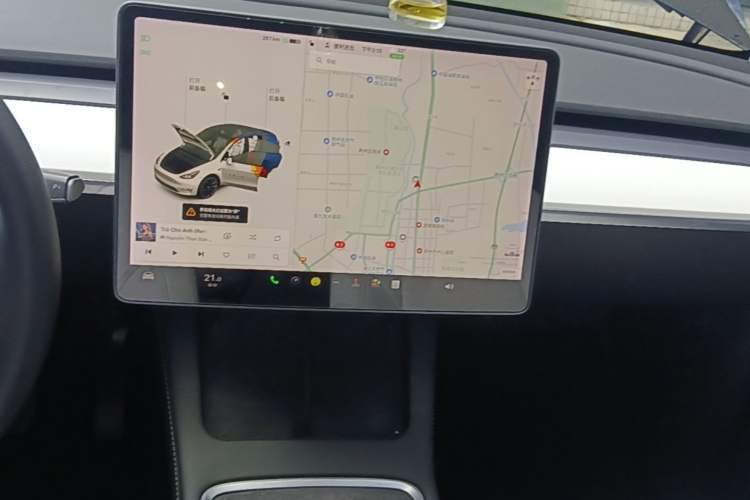 Used Tesla Model Y 2021 Long-Range All-Wheel-Drive Version 3D7 Audio And AC Panel