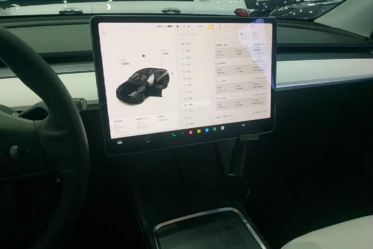 Used Tesla Model Y 2021 Long-Range All-Wheel-Drive Version 3D7 Audio And AC Panel