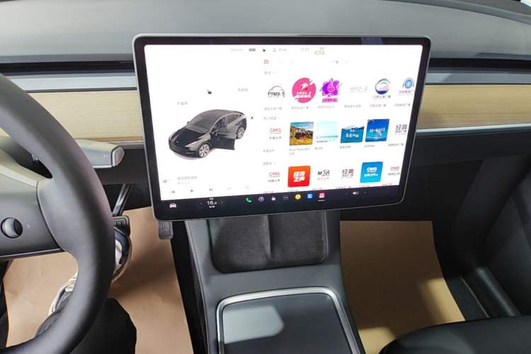 Used Tesla Model Y 2021 Standard Range Rear-Wheel Drive Version Audio And AC Panel