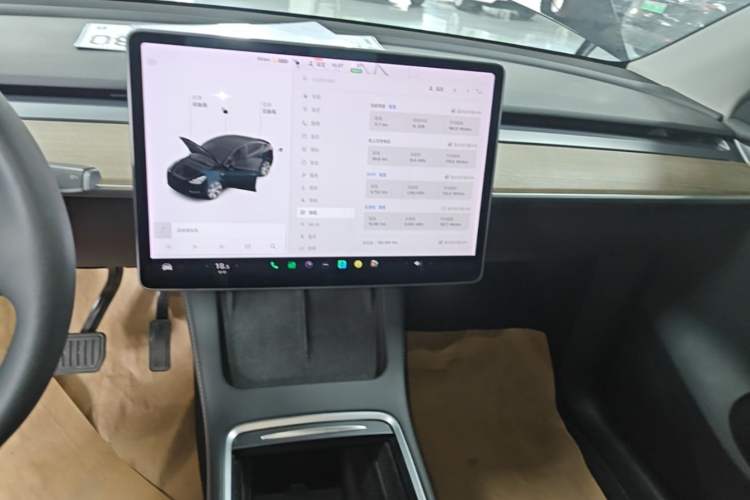Used Tesla Model Y 2021 Long-Range All-Wheel-Drive Version Audio And AC Panel