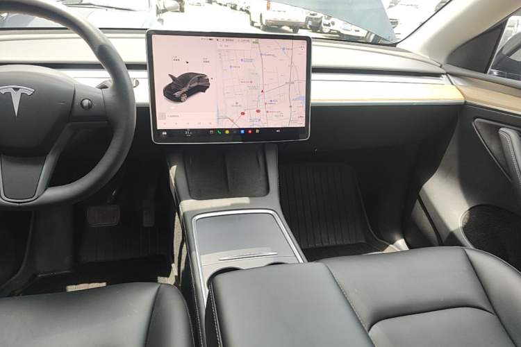 Used Tesla Model Y 2021 Standard Range Rear-Wheel Drive Version Audio And AC Panel