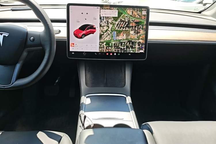 Used Tesla Model Y 2021 Long-Range All-Wheel-Drive Version Audio And AC Panel