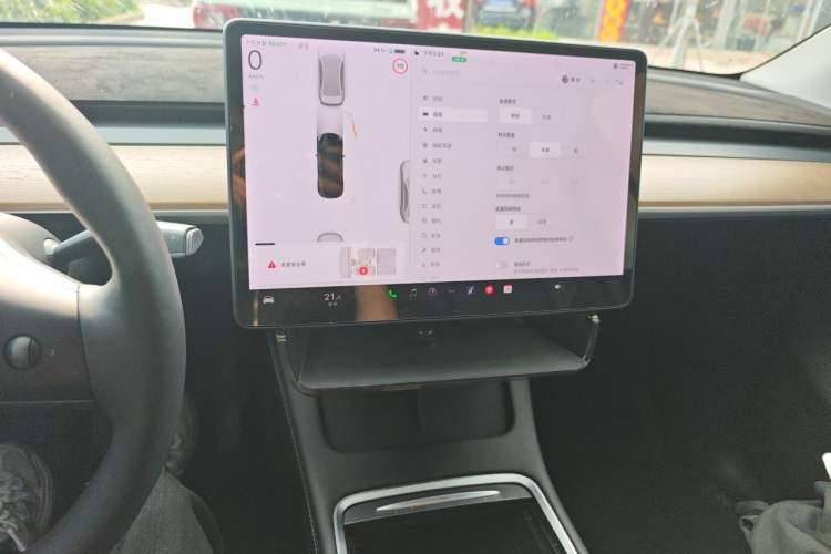 Used Tesla Model Y 2021 Standard Range Rear-Wheel Drive Version Audio And AC Panel