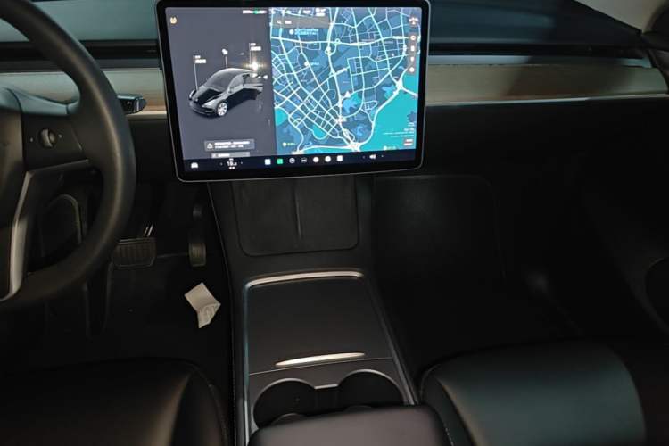 Used Tesla Model Y 2021 Standard Range Rear-Wheel Drive Version Audio And AC Panel