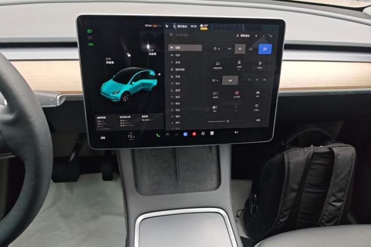 Used Tesla Model Y 2021 Standard Range Rear-Wheel Drive Version Audio And AC Panel