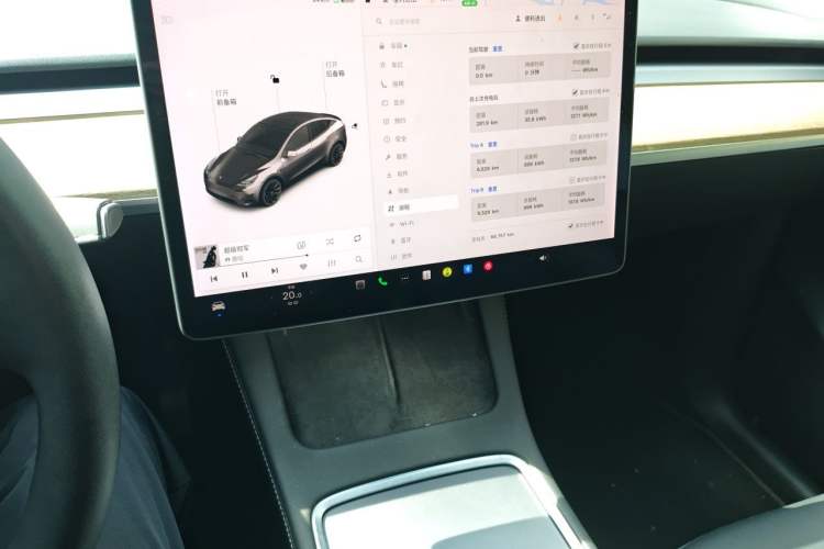 Used Tesla Model Y 2021 Standard Range Rear-Wheel Drive Version Audio And AC Panel