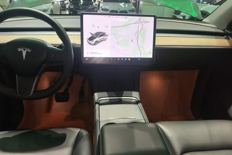 Used Tesla Model Y 2021 Long-Range All-Wheel-Drive Version 3D7 Audio And AC Panel