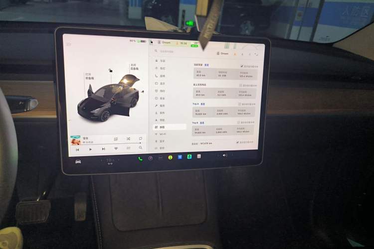 Used Tesla Model Y 2021 Standard Range Rear-Wheel Drive Version Audio And AC Panel