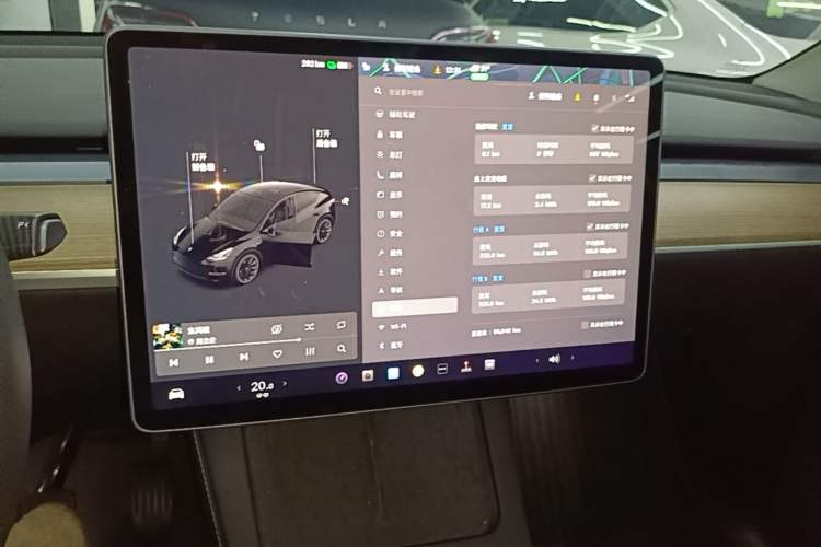 Used Tesla Model Y 2021 Standard Range Rear-Wheel Drive Version Audio And AC Panel