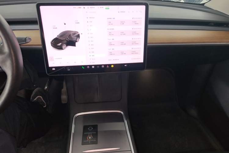 Used Tesla Model Y 2021 Long-Range All-Wheel-Drive Version Audio And AC Panel