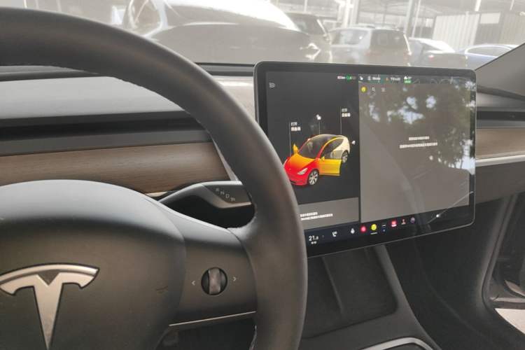 Used Tesla Model Y 2021 Long-Range All-Wheel-Drive Version Audio And AC Panel
