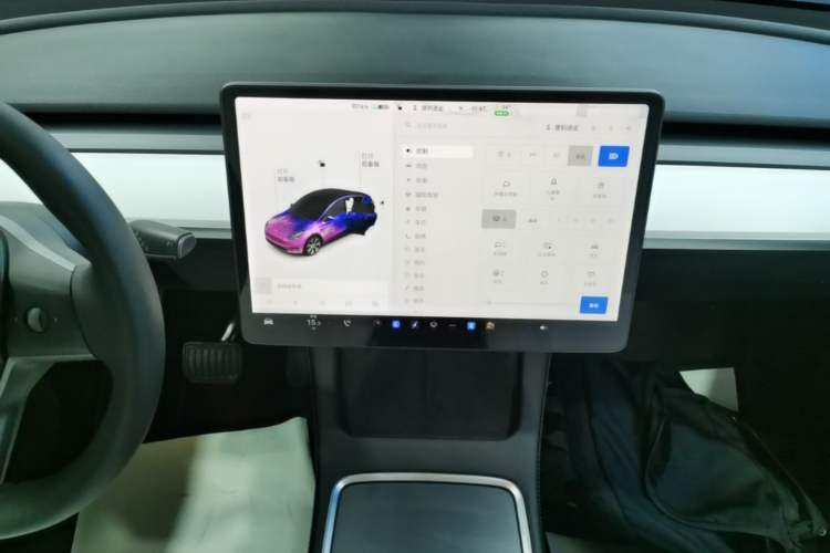 Used Tesla Model Y 2021 Standard Range Rear-Wheel Drive Version Audio And AC Panel