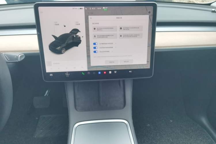 Used Tesla Model Y 2021 Long-Range All-Wheel-Drive Version 3D7 Audio And AC Panel
