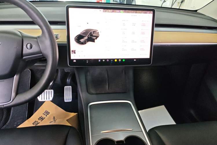 Used Tesla Model Y 2021 Performance High-Performance All-Wheel-Drive Version Audio And AC Panel