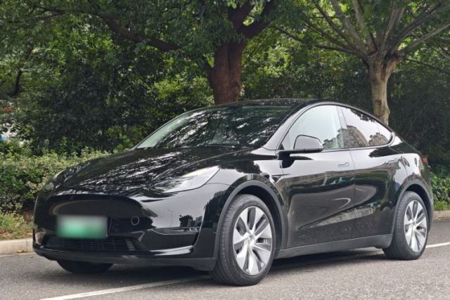 Used Tesla Model Y 2021 Standard Range Rear-Wheel Drive Version