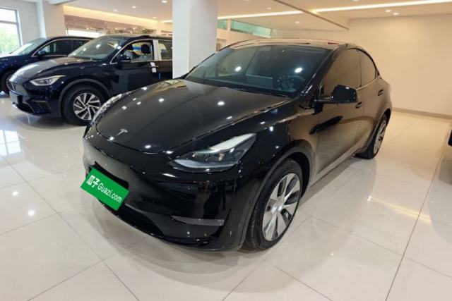 Used Tesla Model Y 2021 Long-Range All-Wheel-Drive Version 3D7