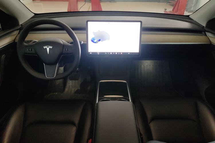 Used Tesla Model Y 2021 Long-Range All-Wheel-Drive Version 3D7 Center Console