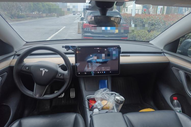 Used Tesla Model Y 2021 Performance High-Performance All-Wheel-Drive Version Center Console