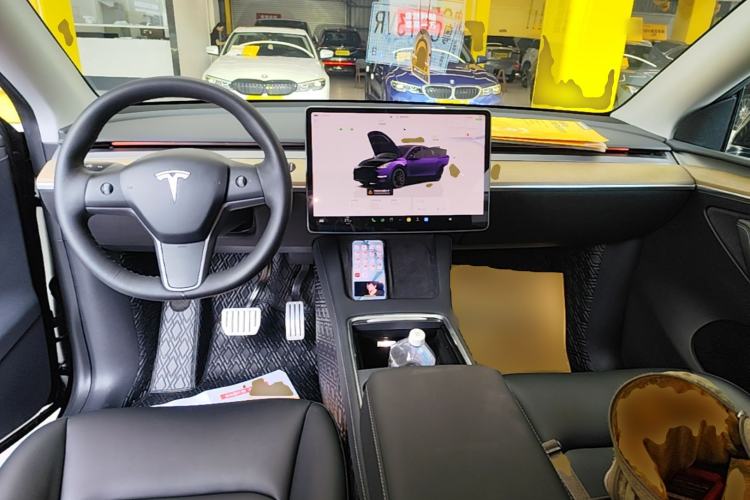 Used Tesla Model Y 2021 Performance High-Performance All-Wheel-Drive Version Center Console